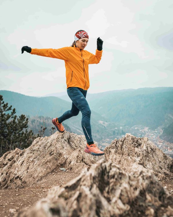 Mihaela Irimia-atlet-alergare-montana-trailrunning-academy