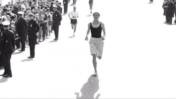 Roberta Gibb finishes Boston Marathon